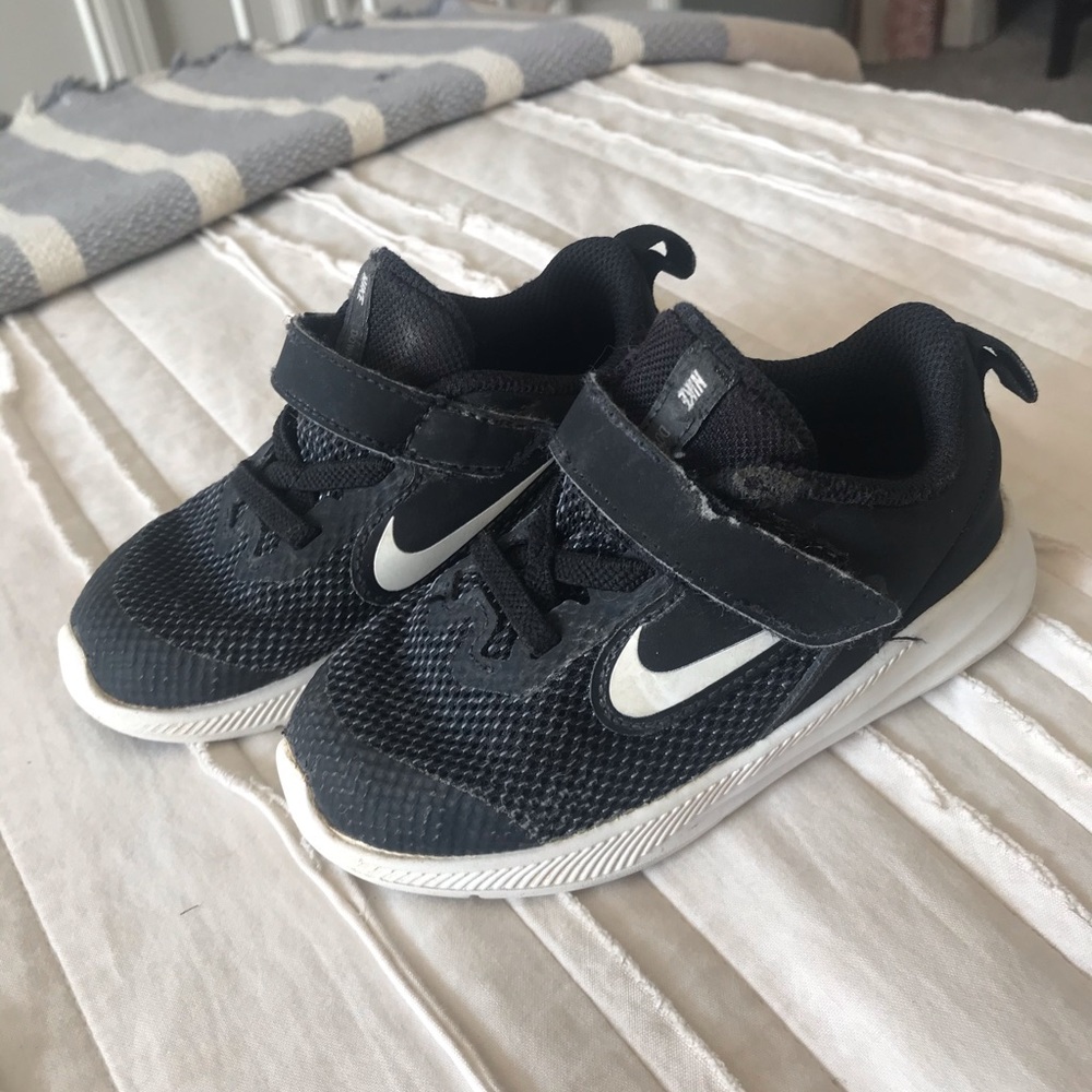 Toddler Nikes Size 8C